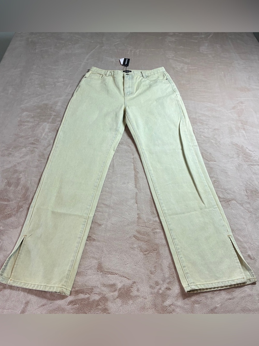 NWT PrettyLittleThing Light Green Vintage Wash Split Hem Jeans Women’s 8